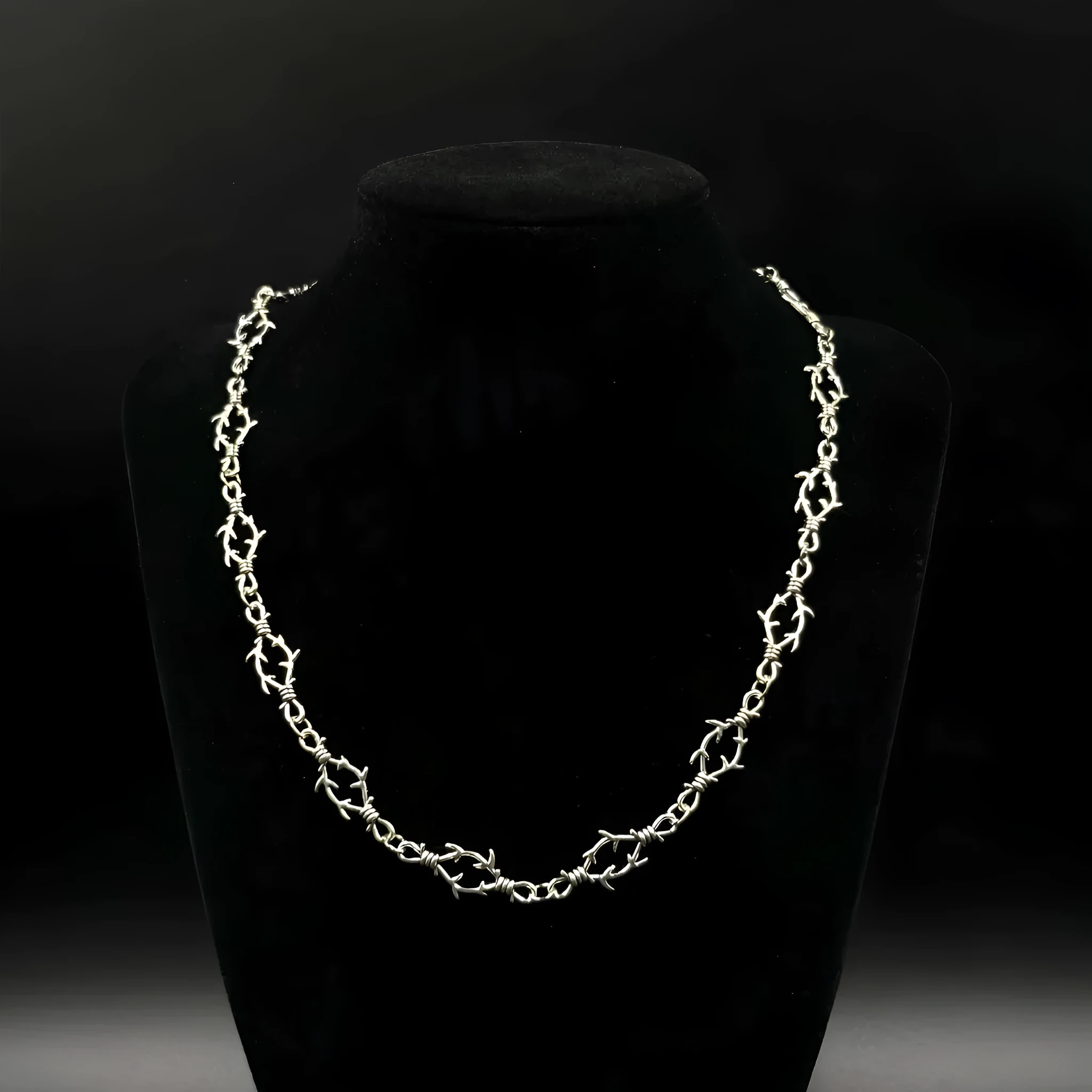 Gothic punk thorn necklace clavicle chain zinc alloy electroplated XLA160 geometric design