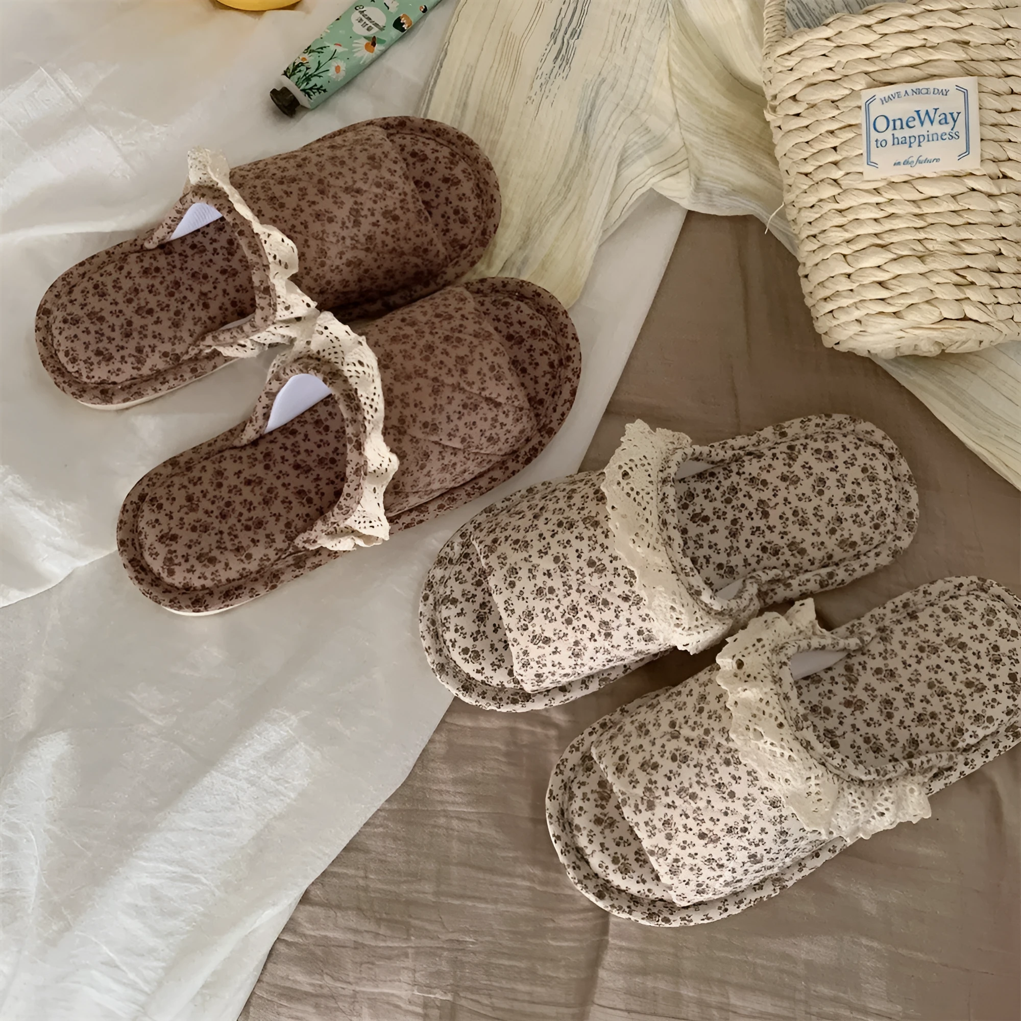 Brown Korean lace floral thickened linen slippers for women, PVC sole, indoor flip flop style