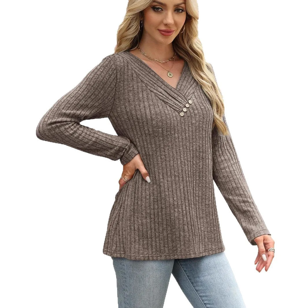 Women's loose fit V-neck pullover top in solid colour with 3D effect pattern, long sleeves, polyester fabric