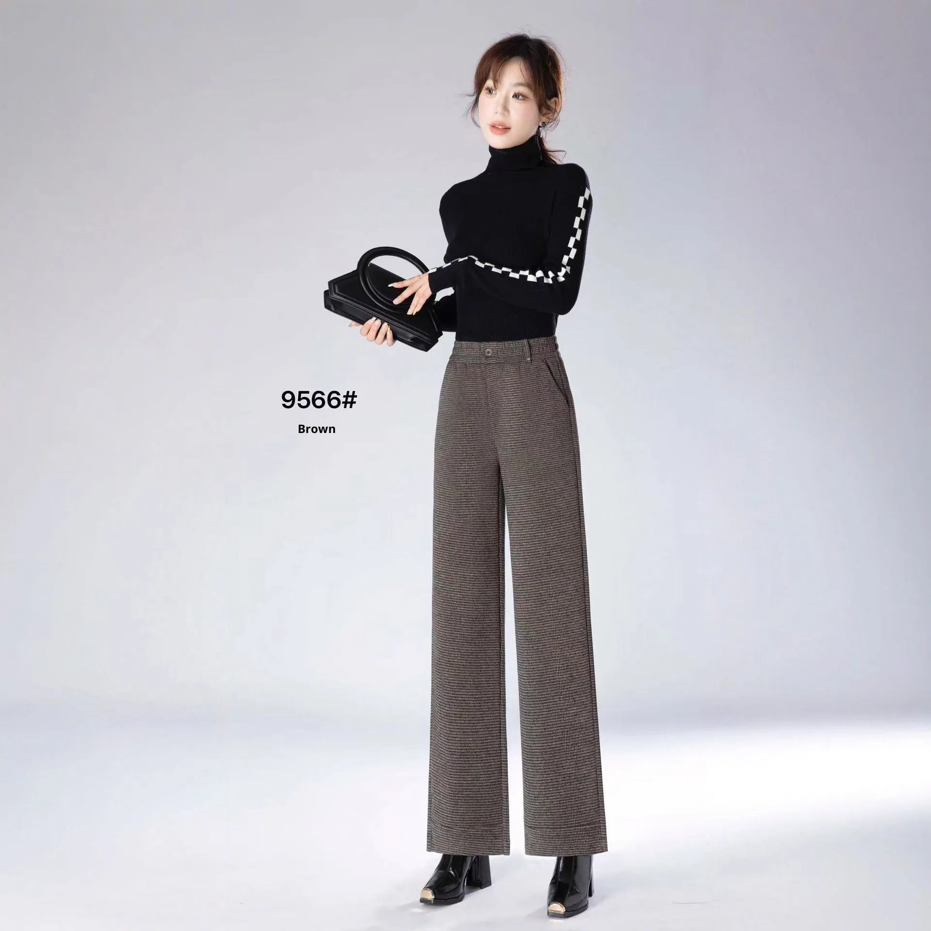 High waist loose straight pants in oatmeal colour with plaid pattern, wool and cashmere blend