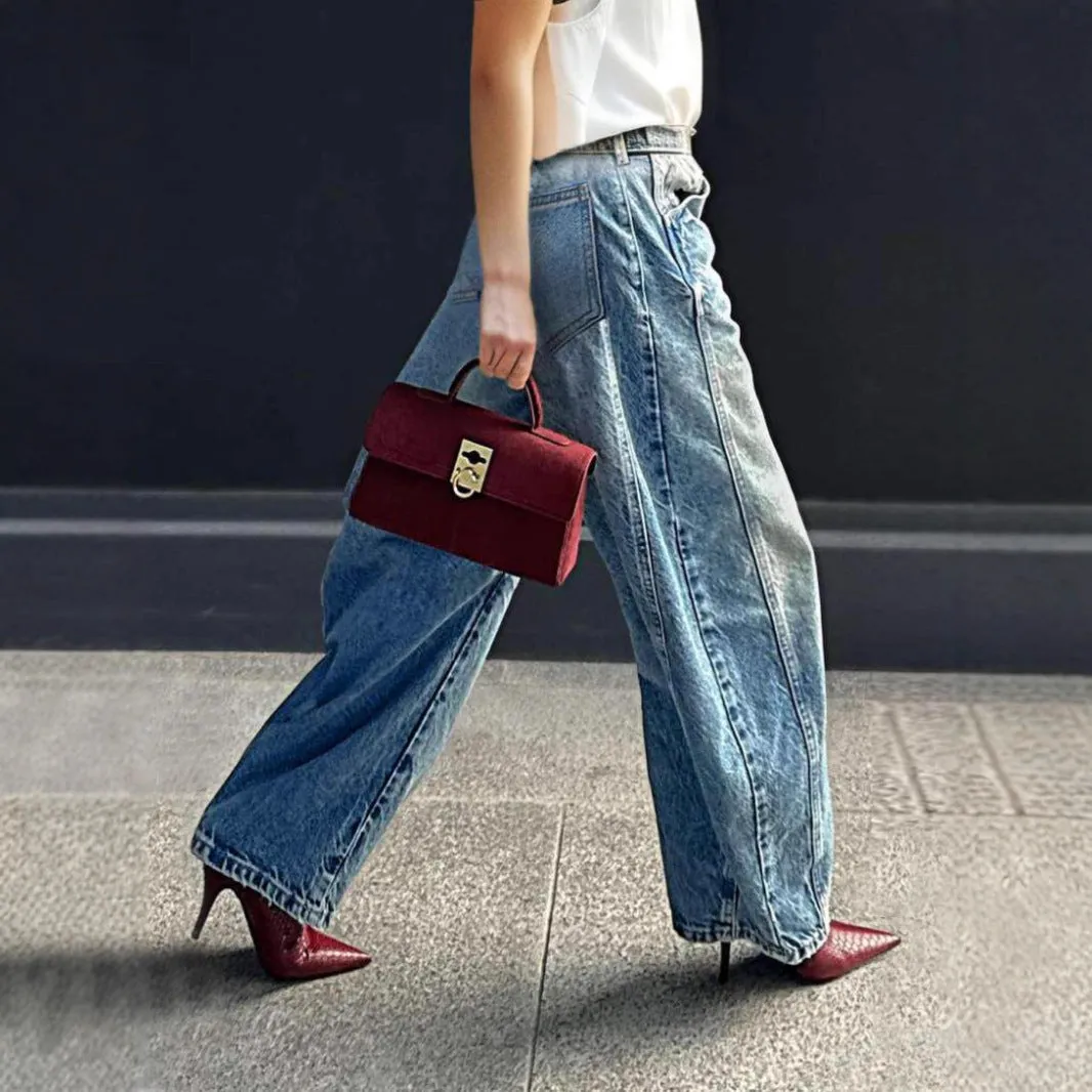 Blue wide leg stretch denim jeans for women with high waist and zipper fly