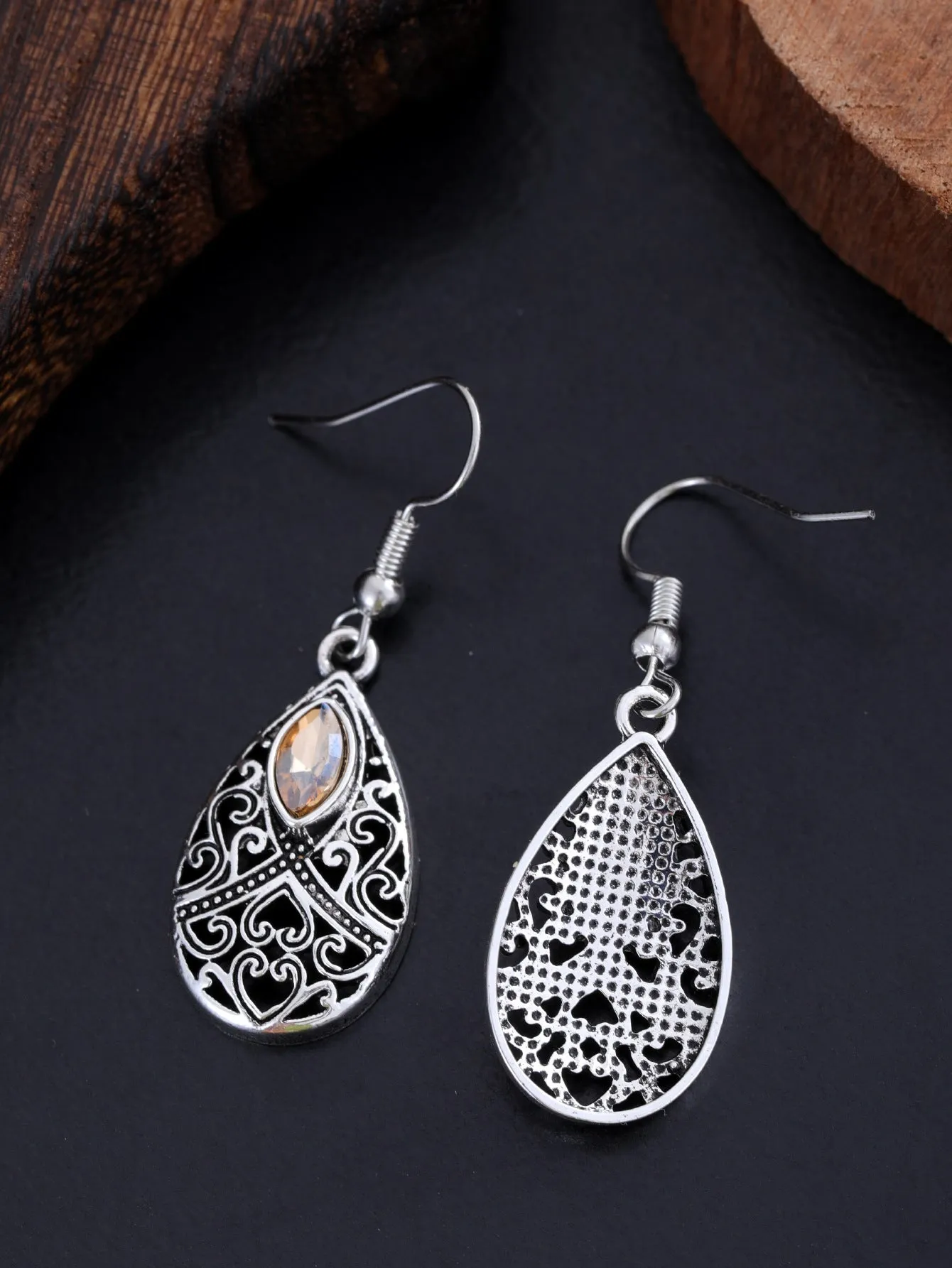Retro water droplet drop dangle earrings for women in alloy with three style options