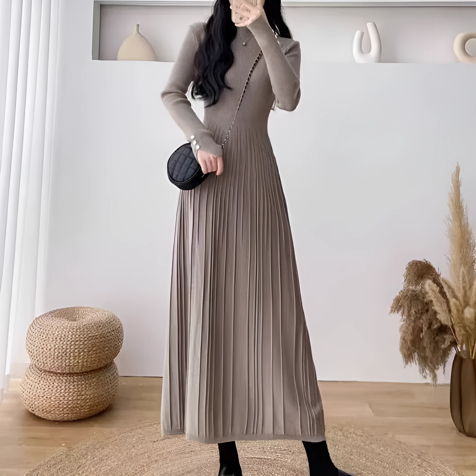 Women's knitted A-line skirt in acrylic polyester blend with high waist and mid-length design