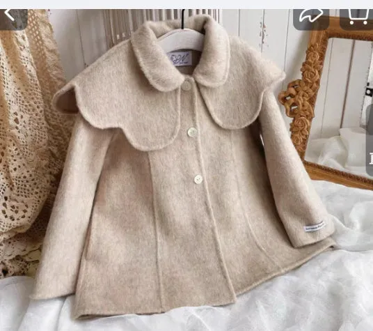 Retro wool double-sided cashmere girl coat in light oats colour with lapel round neck and single-breasted closure