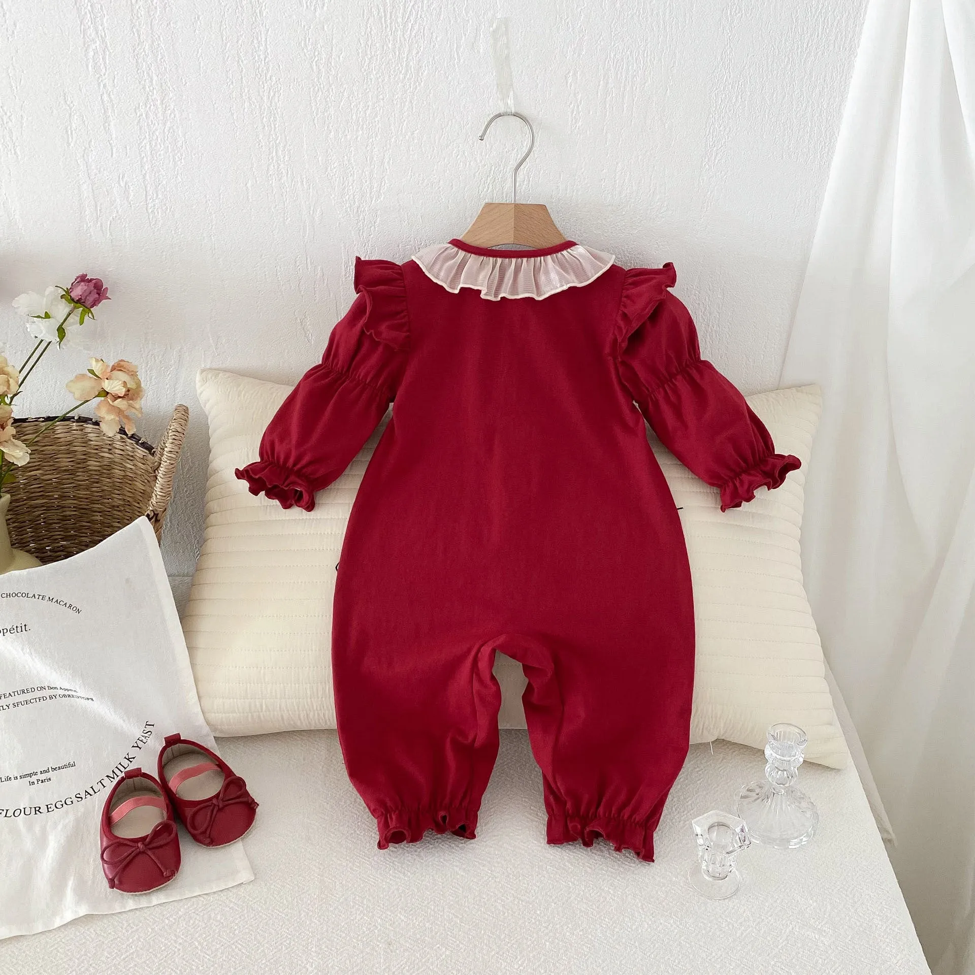 Red cotton baby jumpsuit with long sleeves and double-breasted front, suitable for girls aged 66cm to 90cm