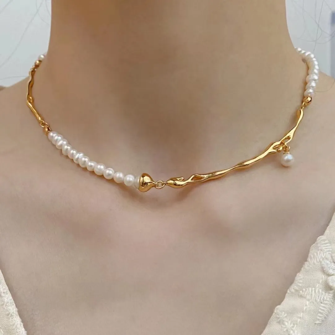 Stitching design imitation pearl necklace on copper pendant with O-ring chain, 71-80cm, unisex gold finish