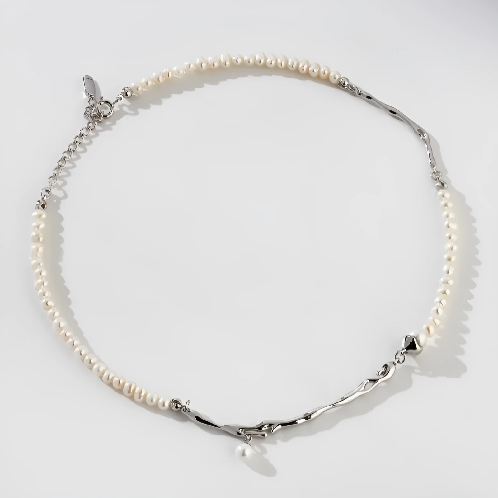 Stitching design imitation pearl necklace on copper pendant with O-ring chain, 71-80cm, unisex gold finish