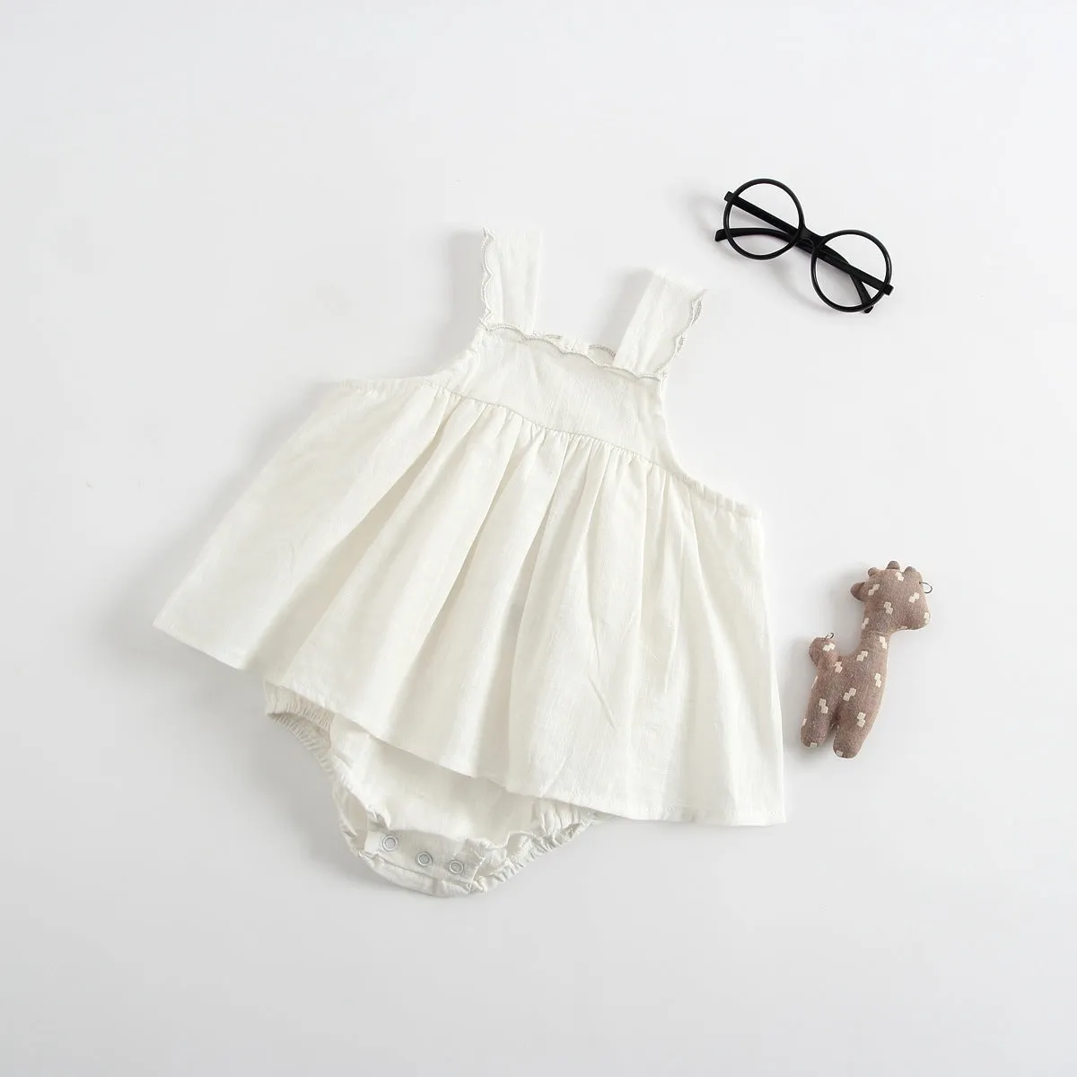 Baby romper princess dress jumpsuit with suspenders in white cotton for summer, suitable for 66cm to 100cm height