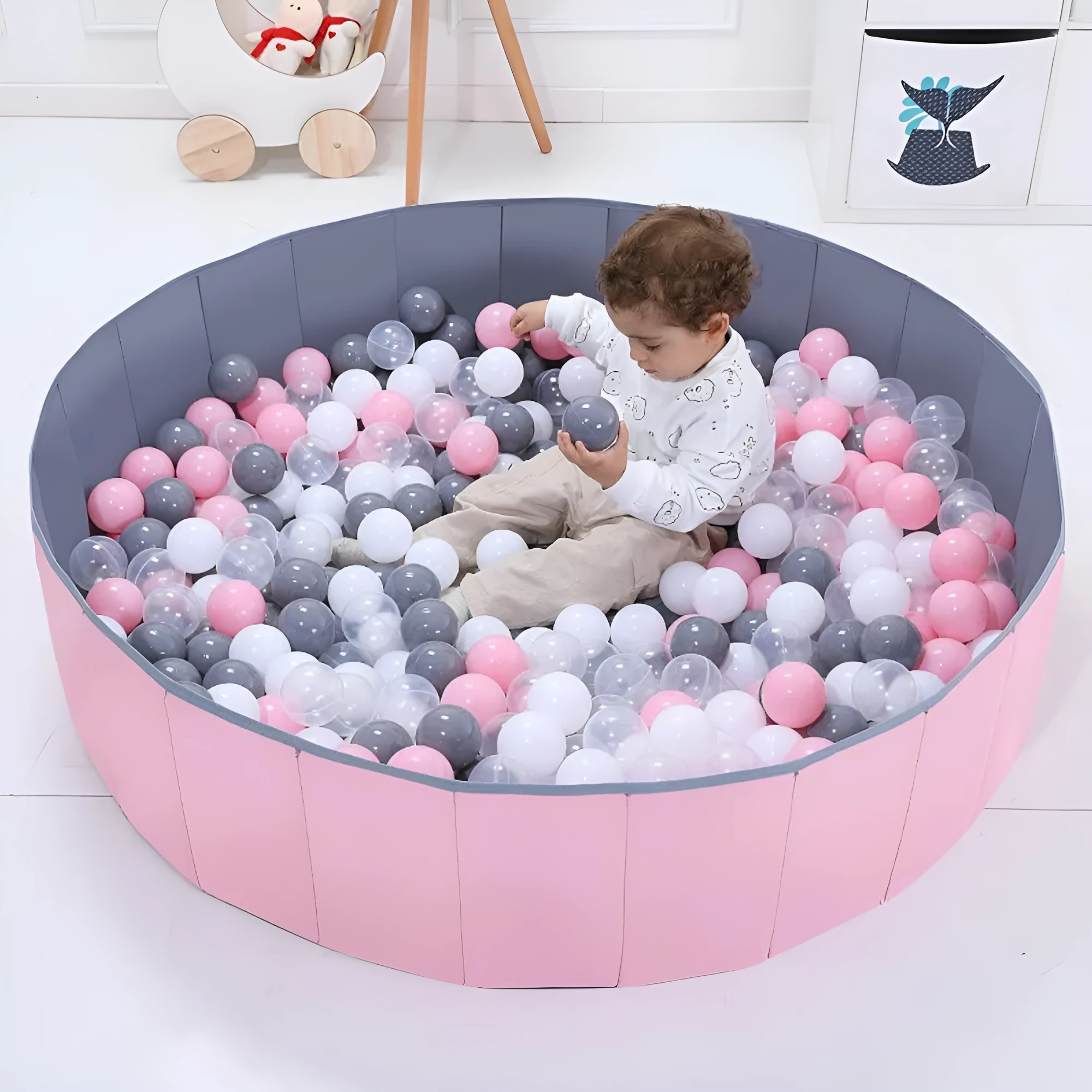 Large kids foldable indoor ball pit pool in Oxford cloth, 100x30cm, blue colour, set up in a playroom