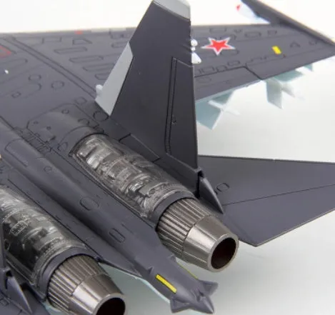 Su35 die-cast model in 1/72 scale with Russian camouflage paint finish on a white background