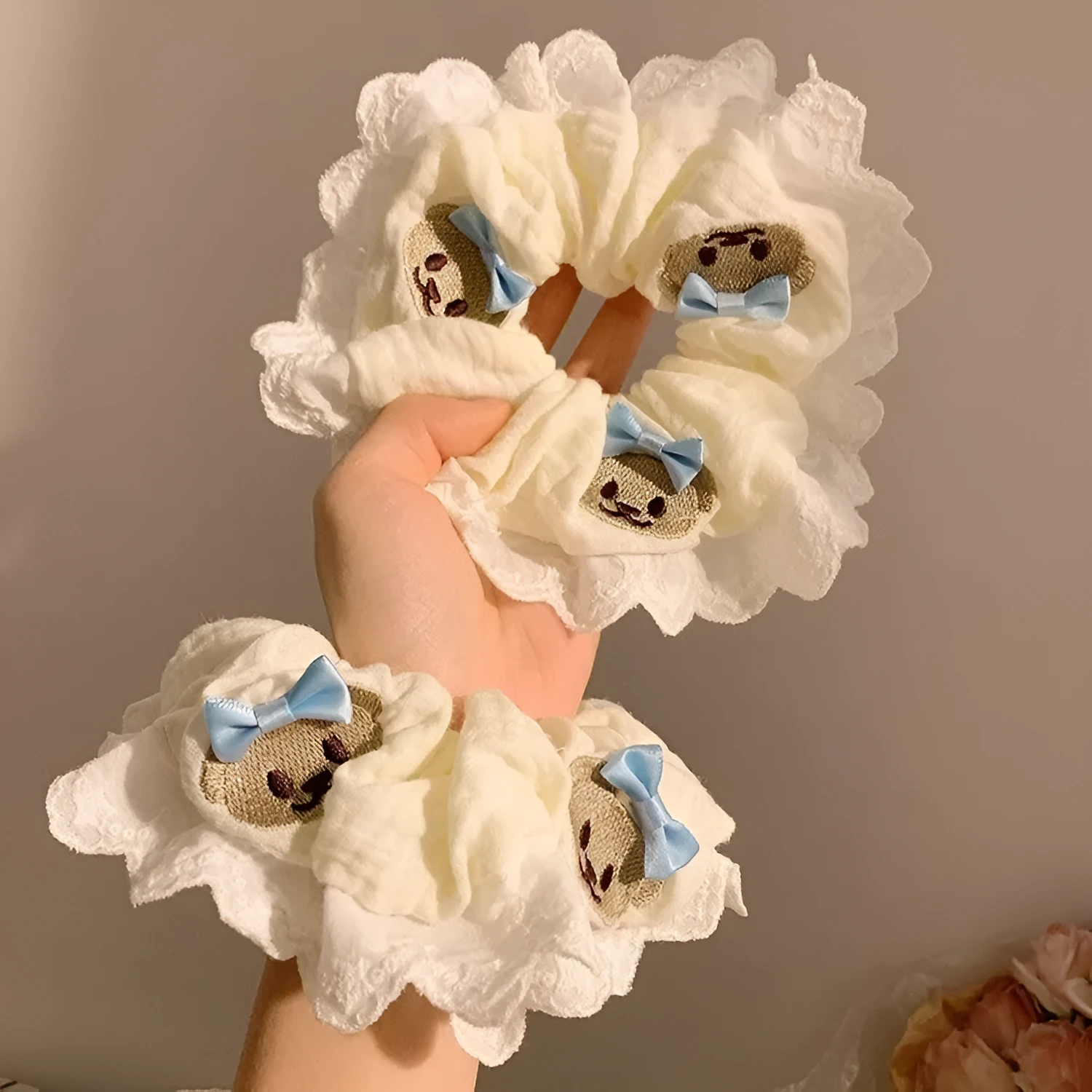Bear blue bow lace elastic large intestine hair ring with cute bear motif on cloth material