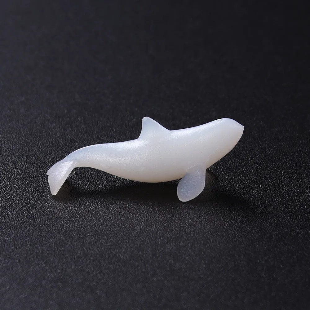 Plastic crystal glue ocean whale model luminous humpback whale figurine clear resin ornament display