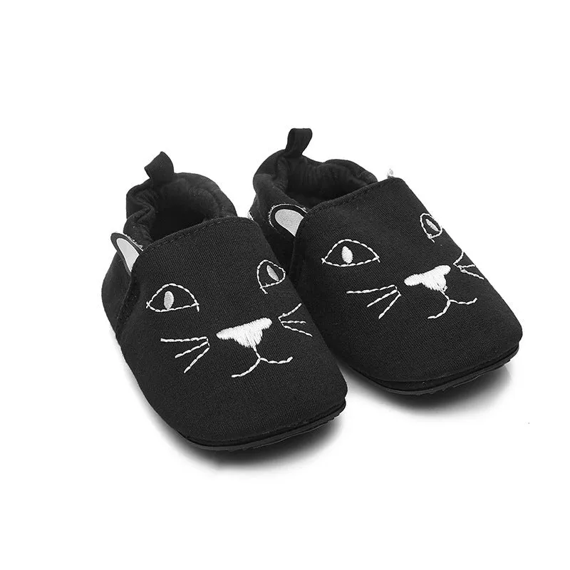 Baby soft bottom non-slip cotton cloth toddler shoes in cartoon design with rubber sole