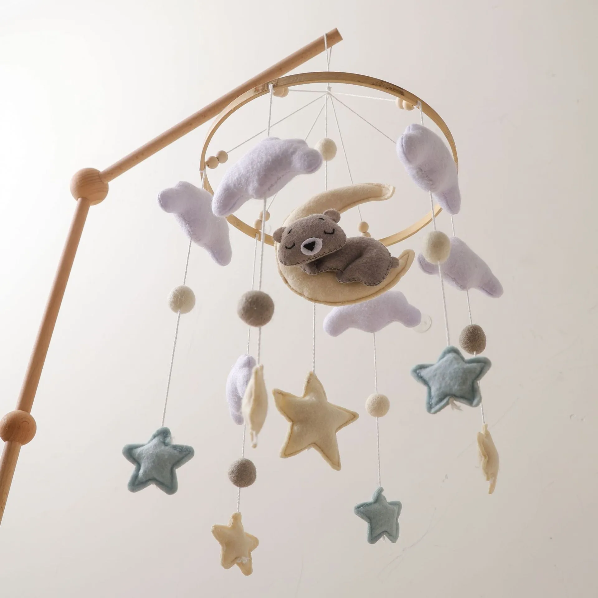 Handmade felt wind chimes baby rattle in wind chimes style for infants 0-3 years