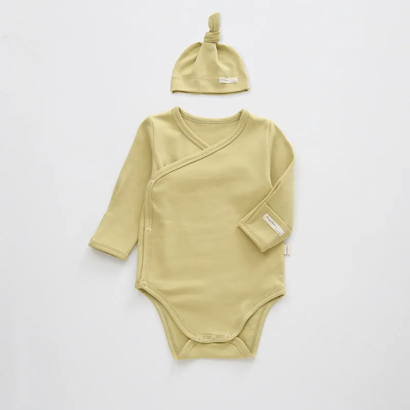 Pure cotton newborn triangle jumpsuit for boys and girls in apricot colour, suitable height 66-90cm