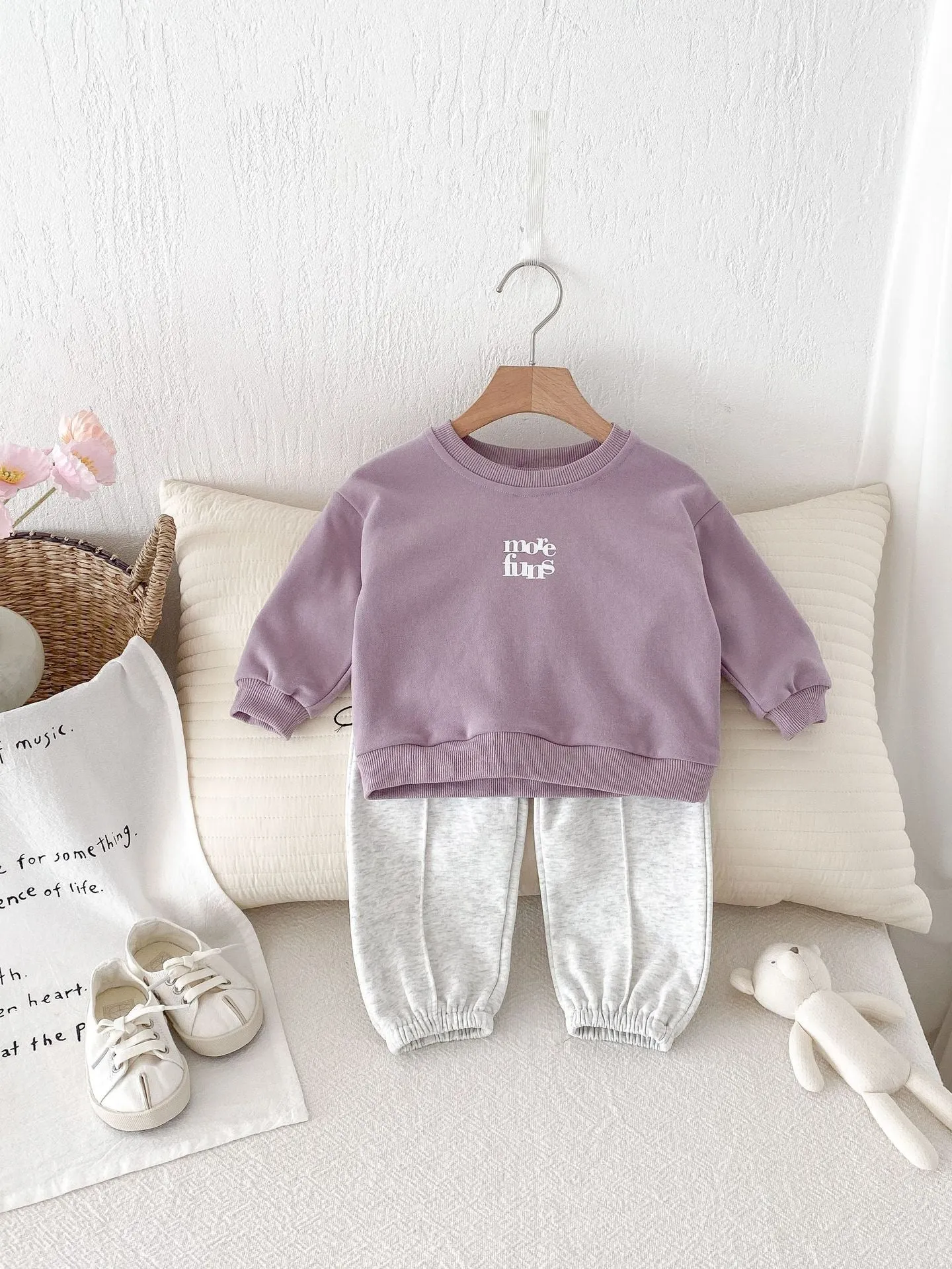 Cotton casual sports suit for toddlers with printed blouse and pants in Flower Gray
