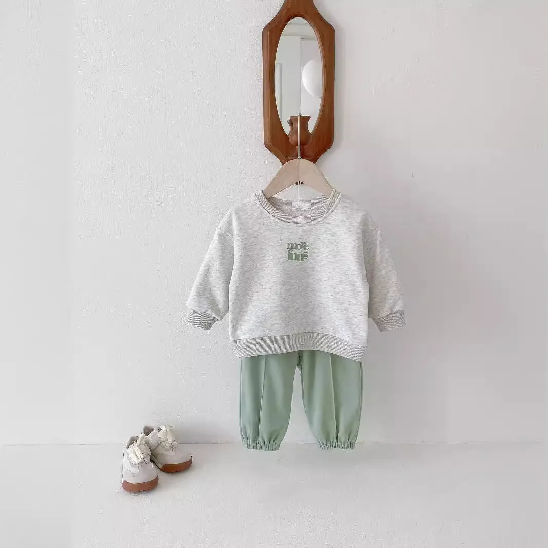 Cotton casual sports suit for toddlers with printed blouse and pants in Flower Gray