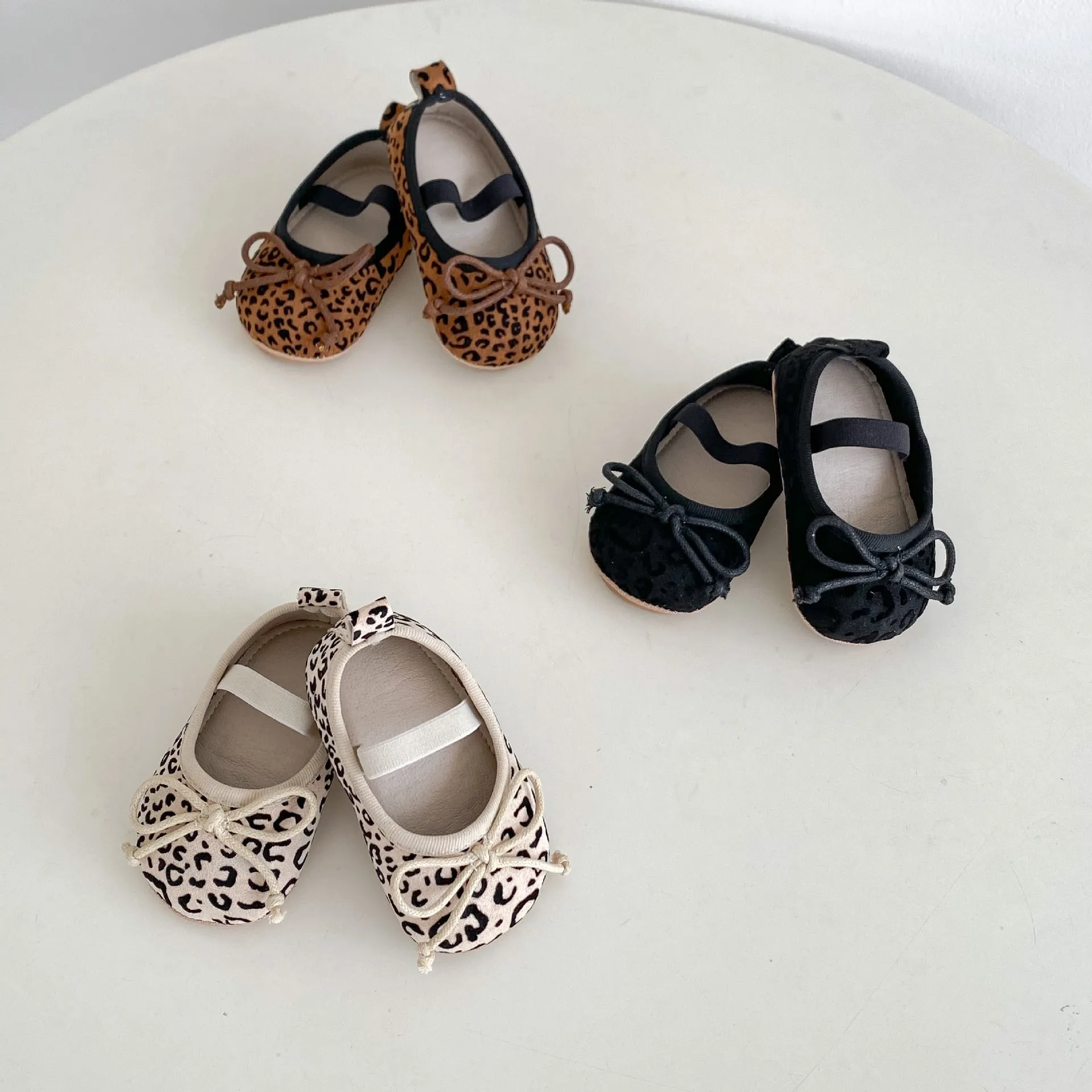 Infant baby girl soft bottom toddler shoes with Hu Die knot leopard print round toe rubber sole