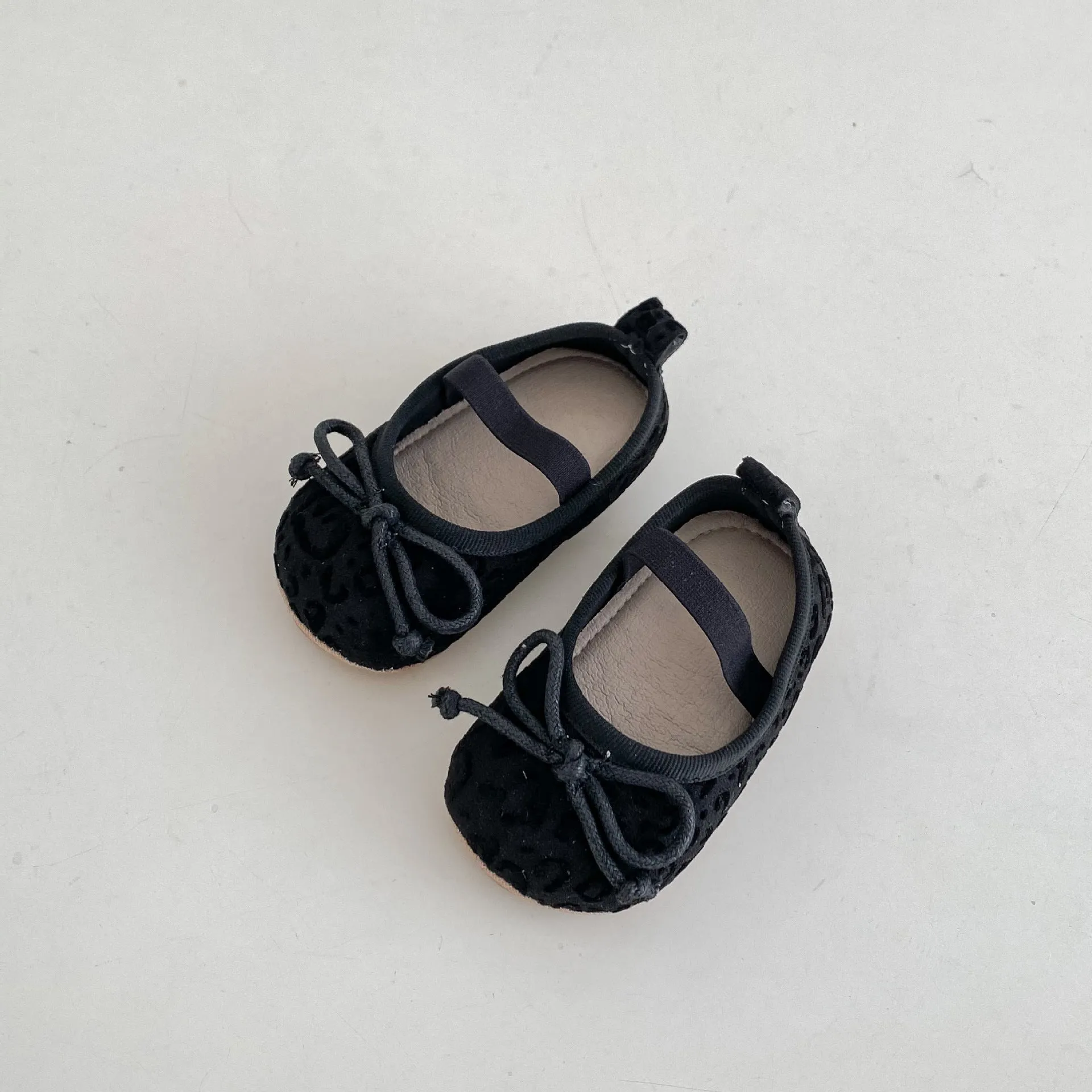 Infant baby girl soft bottom toddler shoes with Hu Die knot leopard print round toe rubber sole