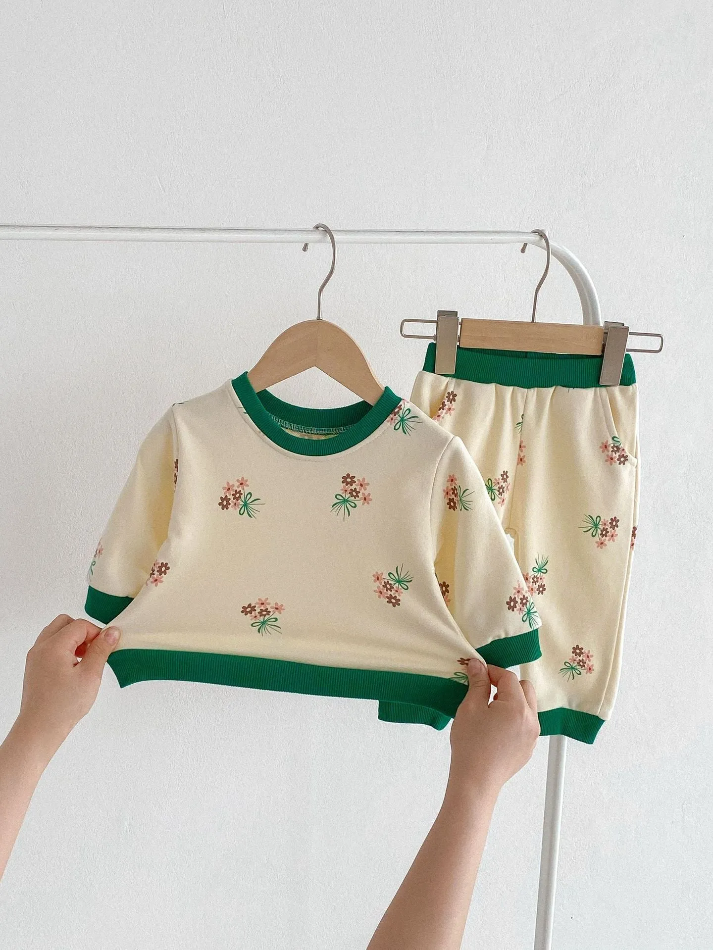 Baby western style small flower suit green cotton long sleeve shirt and pants set pullover