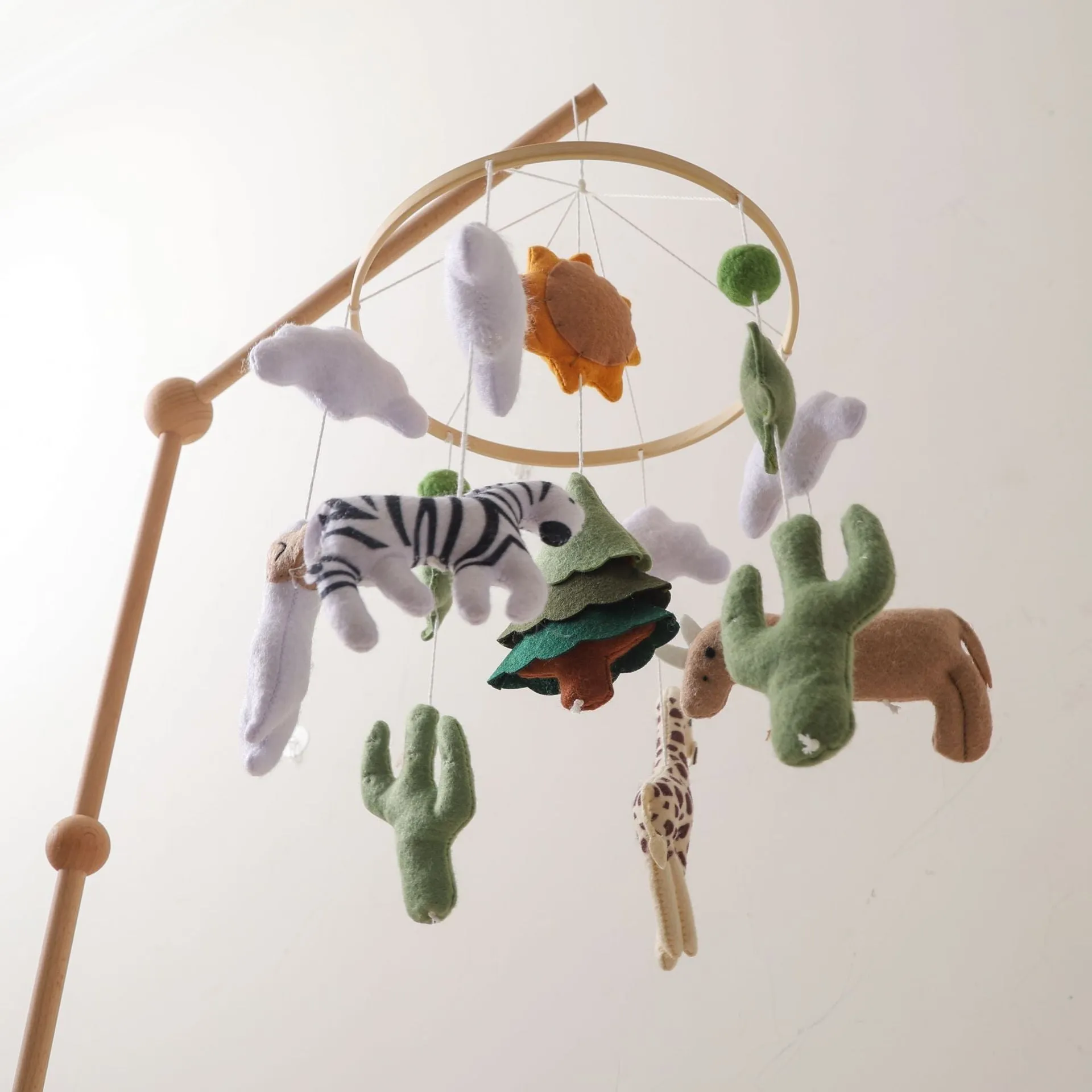 New Sun Forest World handmade wood and felt children's bed bell for baby vision training