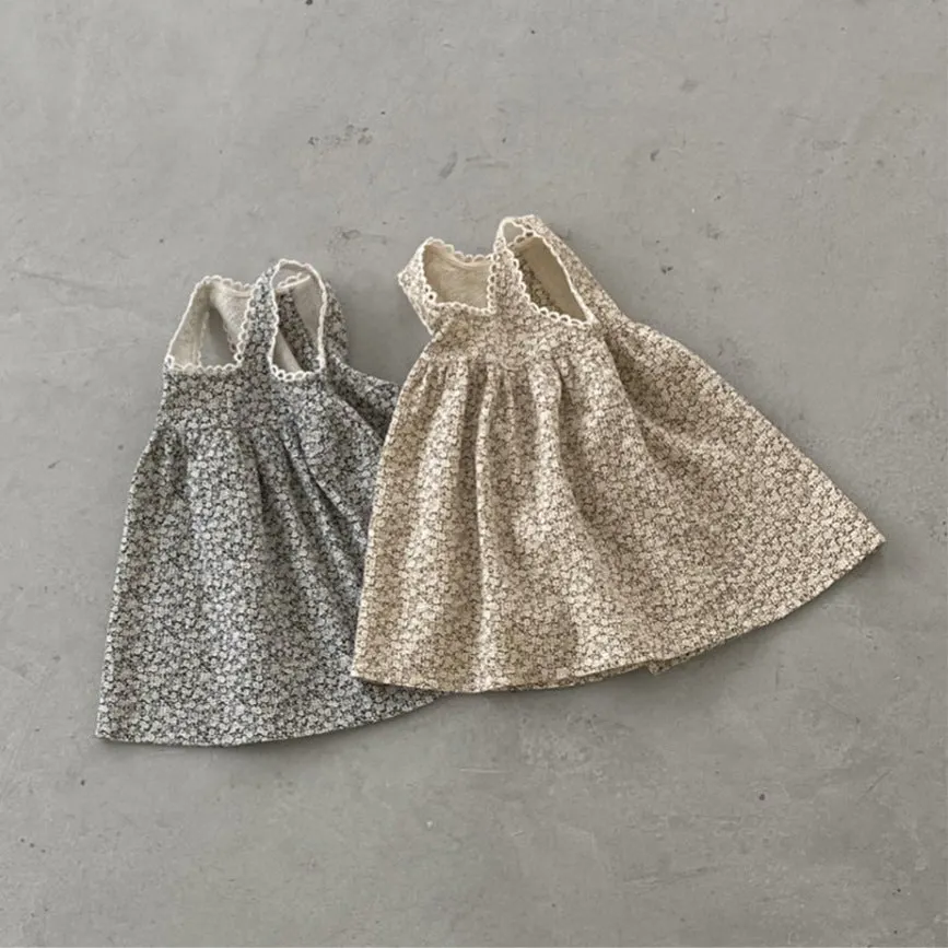 Girls' three-dimensional lace vintage floral vest dress in gray apricot polyester fiber, suitable for heights 73-100cm