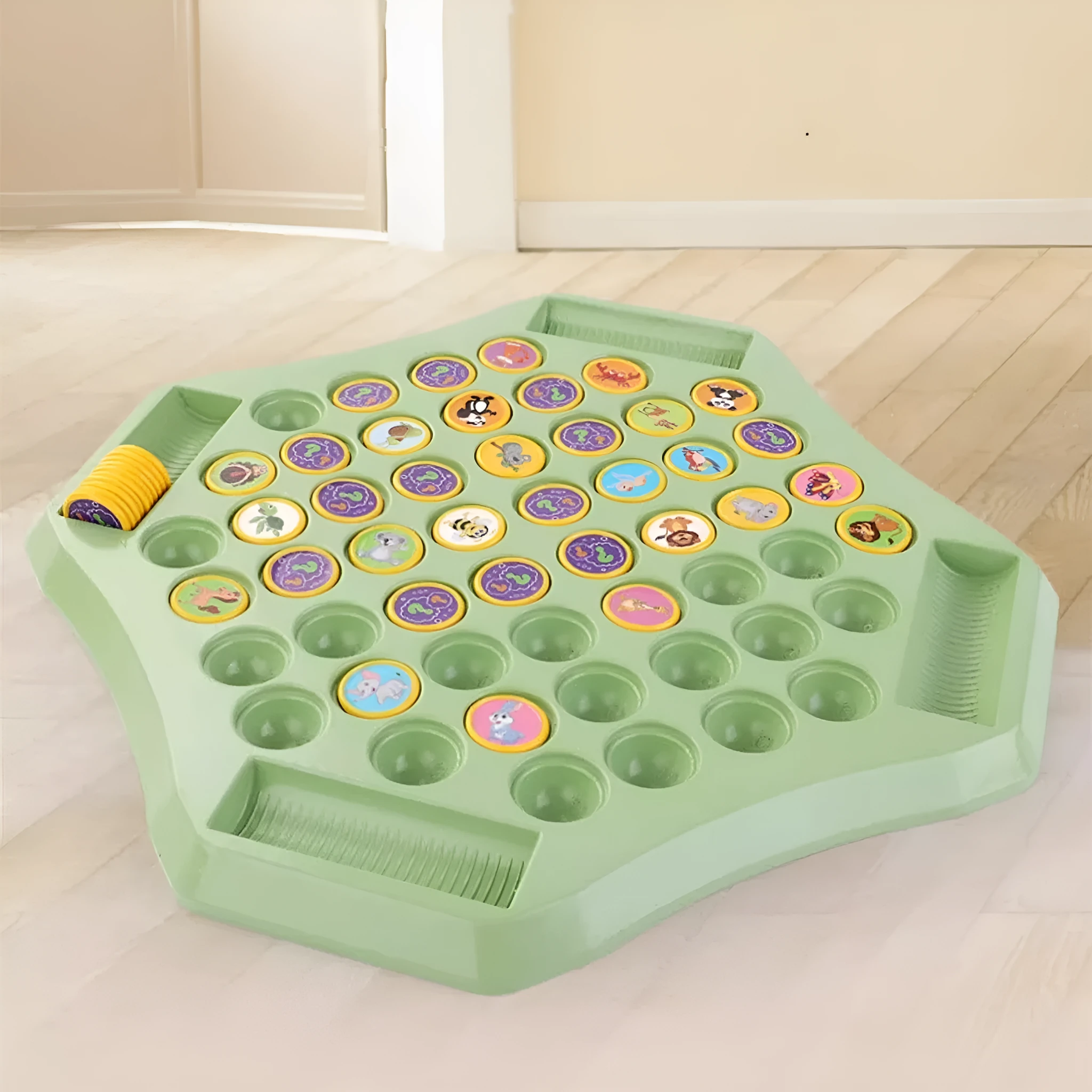 Memory flip chess double battle educational toy in plastic with Animal Style British colour box packaging, 31.5x31.5x4cm