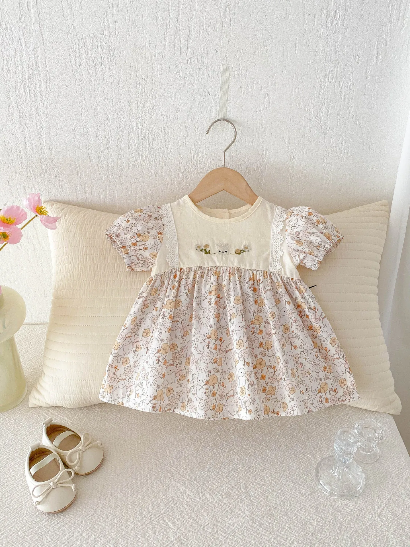 Girls' cotton lace princess summer dress with short sleeves in floral pattern