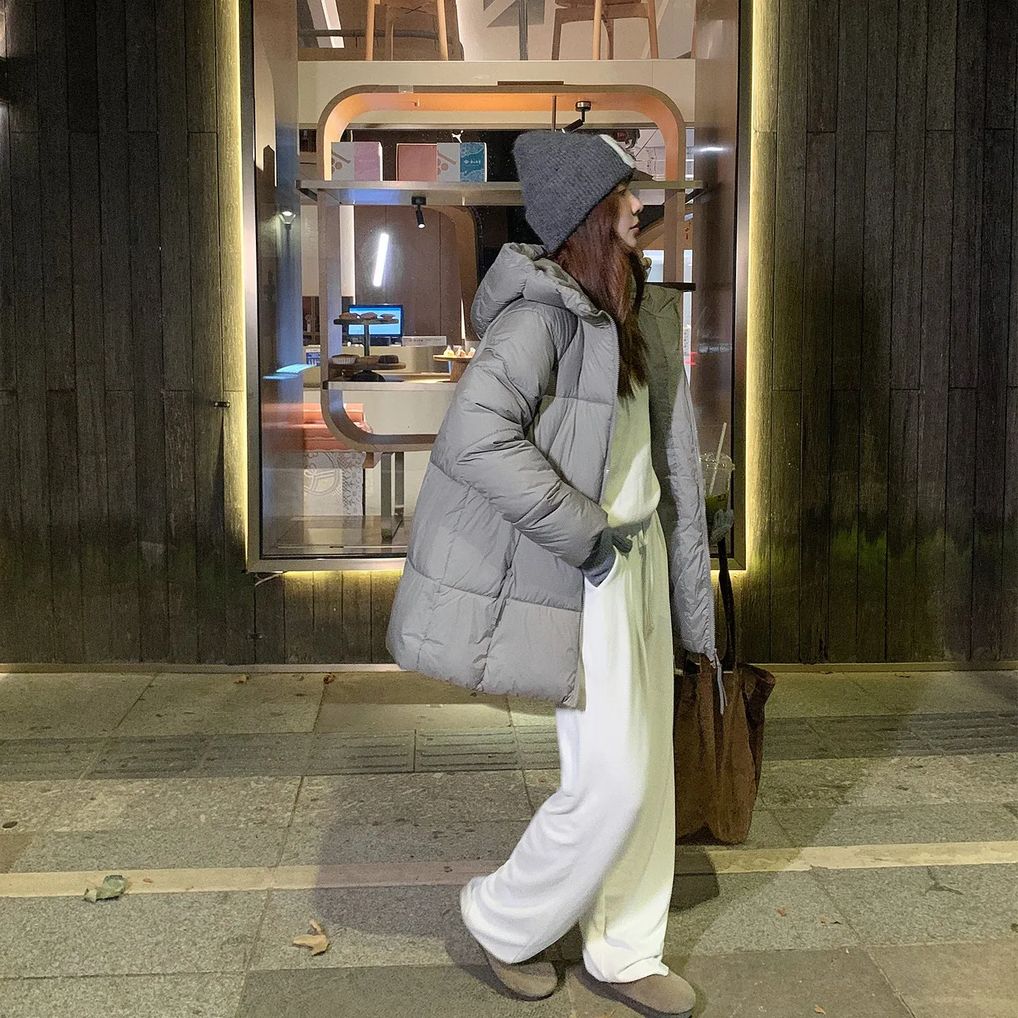 Women's winter loose mid-length down thickened cotton coat in solid colour with pockets, available in multiple colours