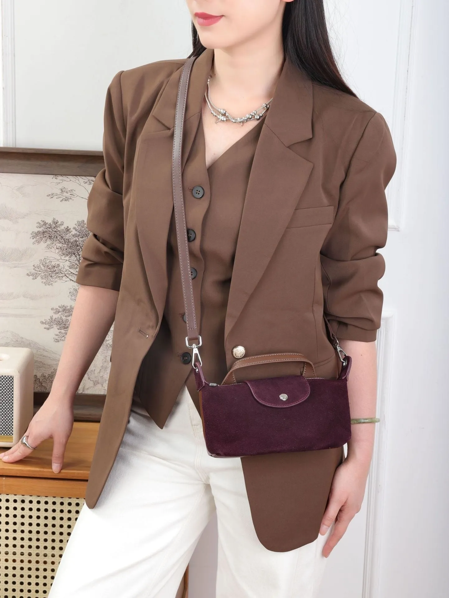 Women's genuine leather spliced dumpling crossbody bag with suede finish in six colour options