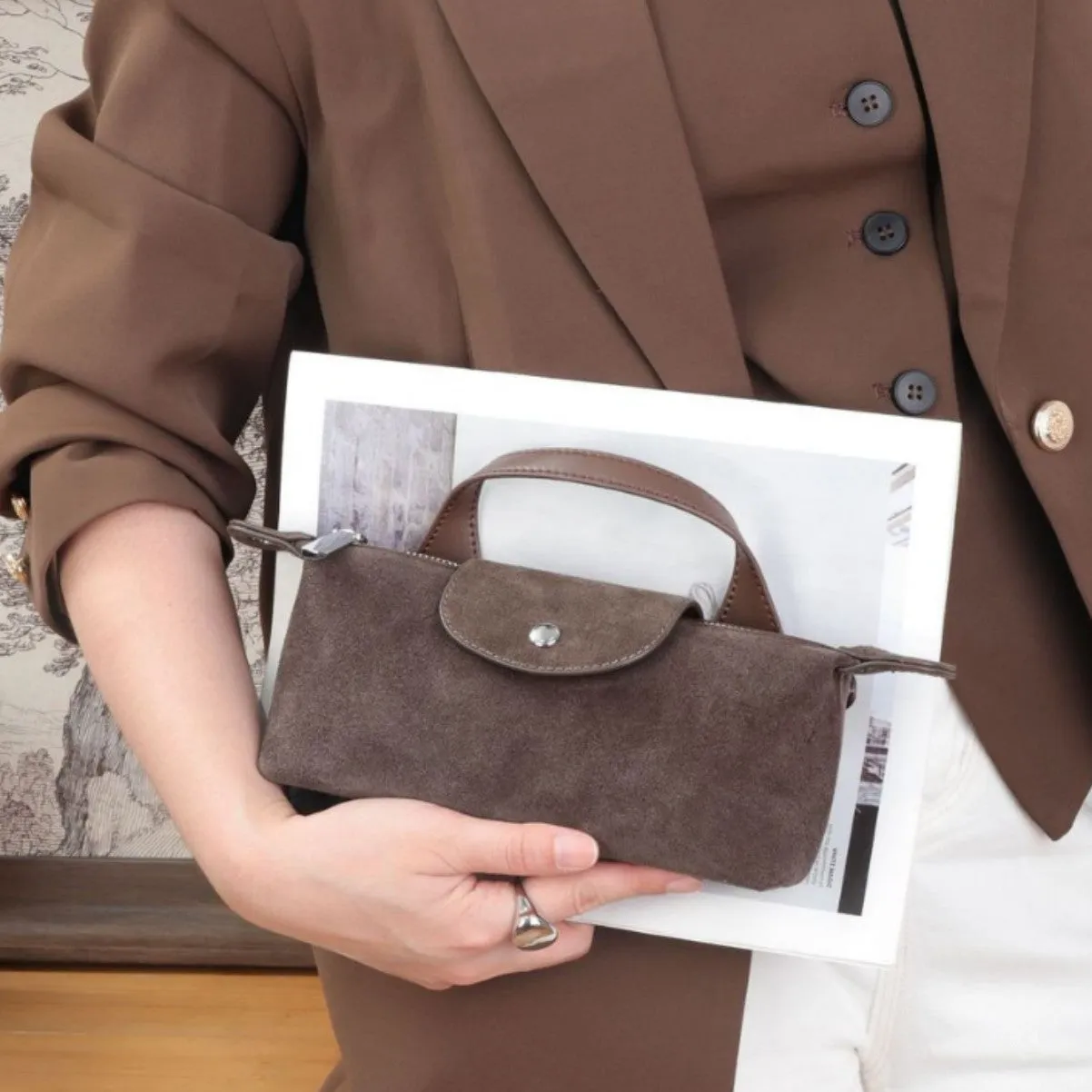 Women's genuine leather spliced dumpling crossbody bag with suede finish in six colour options