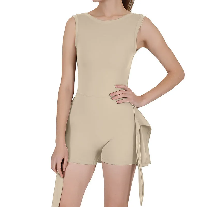 Women's solid colour tennis skirt with built-in shorts for sports, shown in multiple colour options.