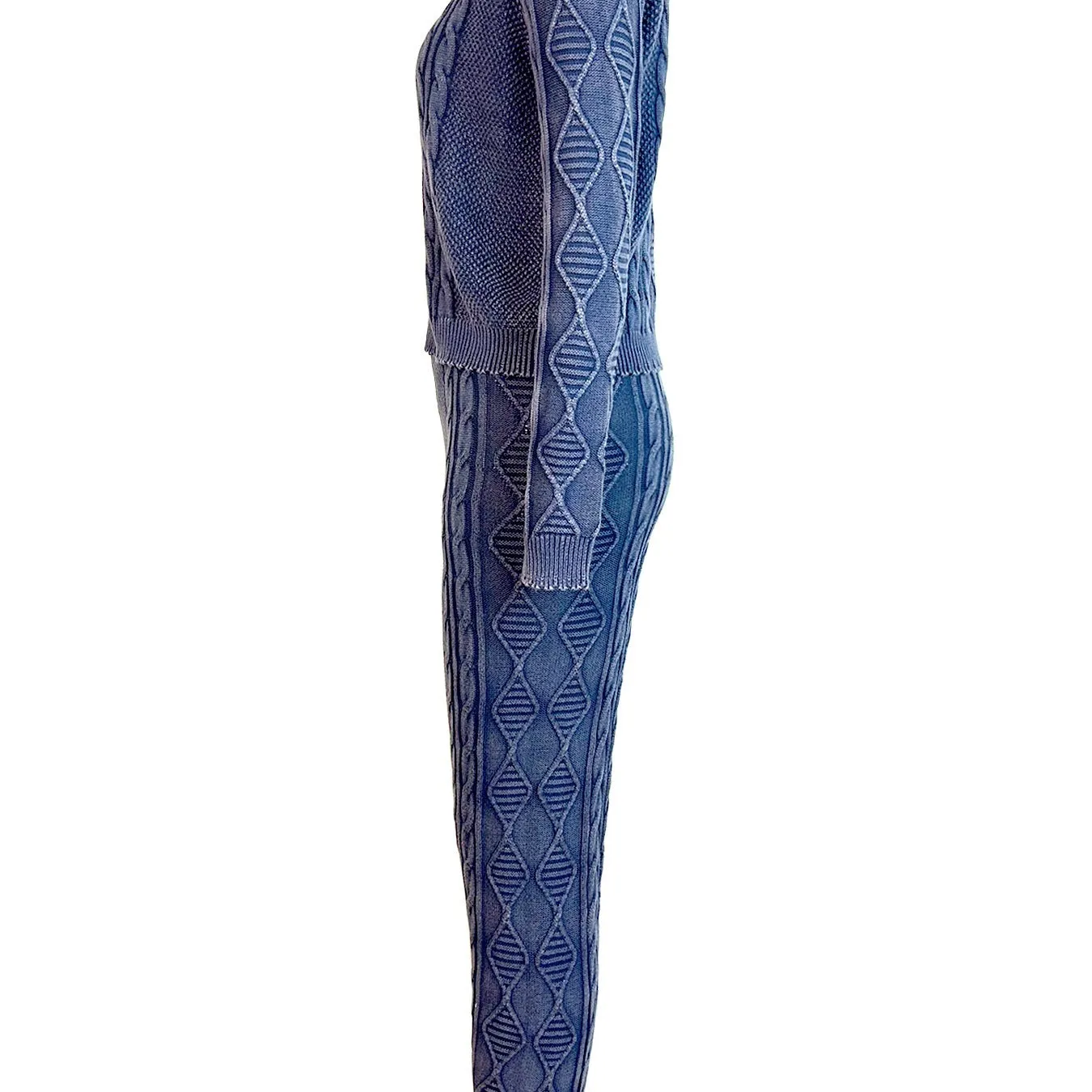 Women's cotton knit diamond pattern cable sweater set with long sleeves and matching trousers in brown