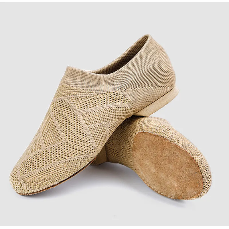Camel-coloured adult dance shoes with leather sole and mesh upper for Latin dance and yoga
