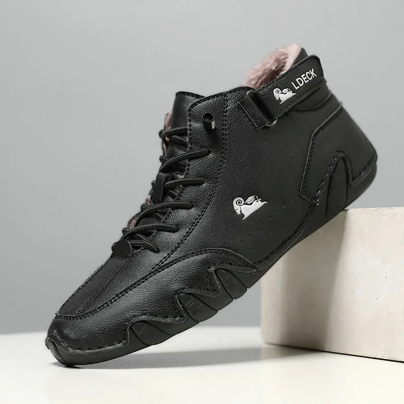 Winter fleece-lined Martin boots in solid colour with rubber sole and elastic band