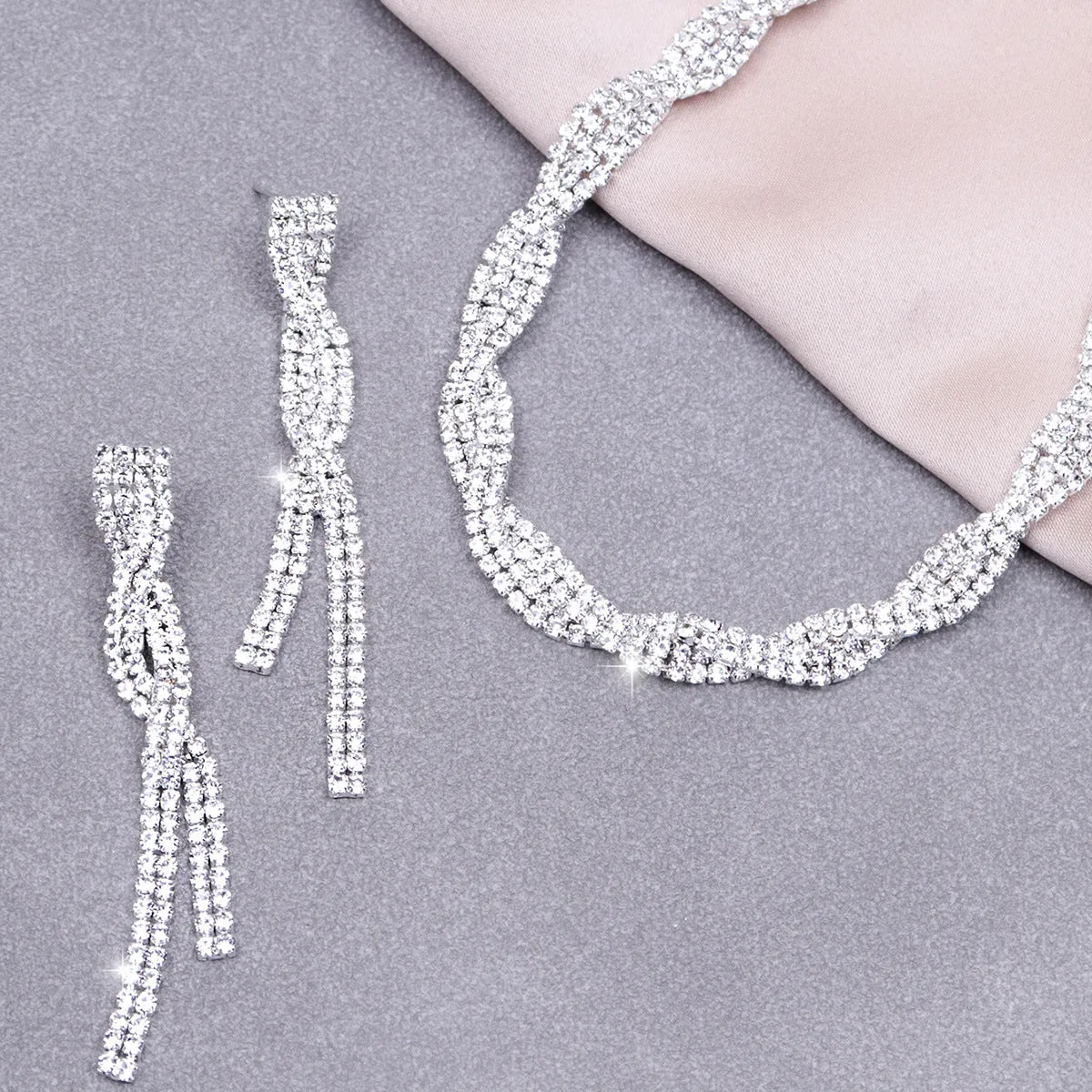 Exaggerated silvery necklace and earring set two-piece women's evening party jewellery