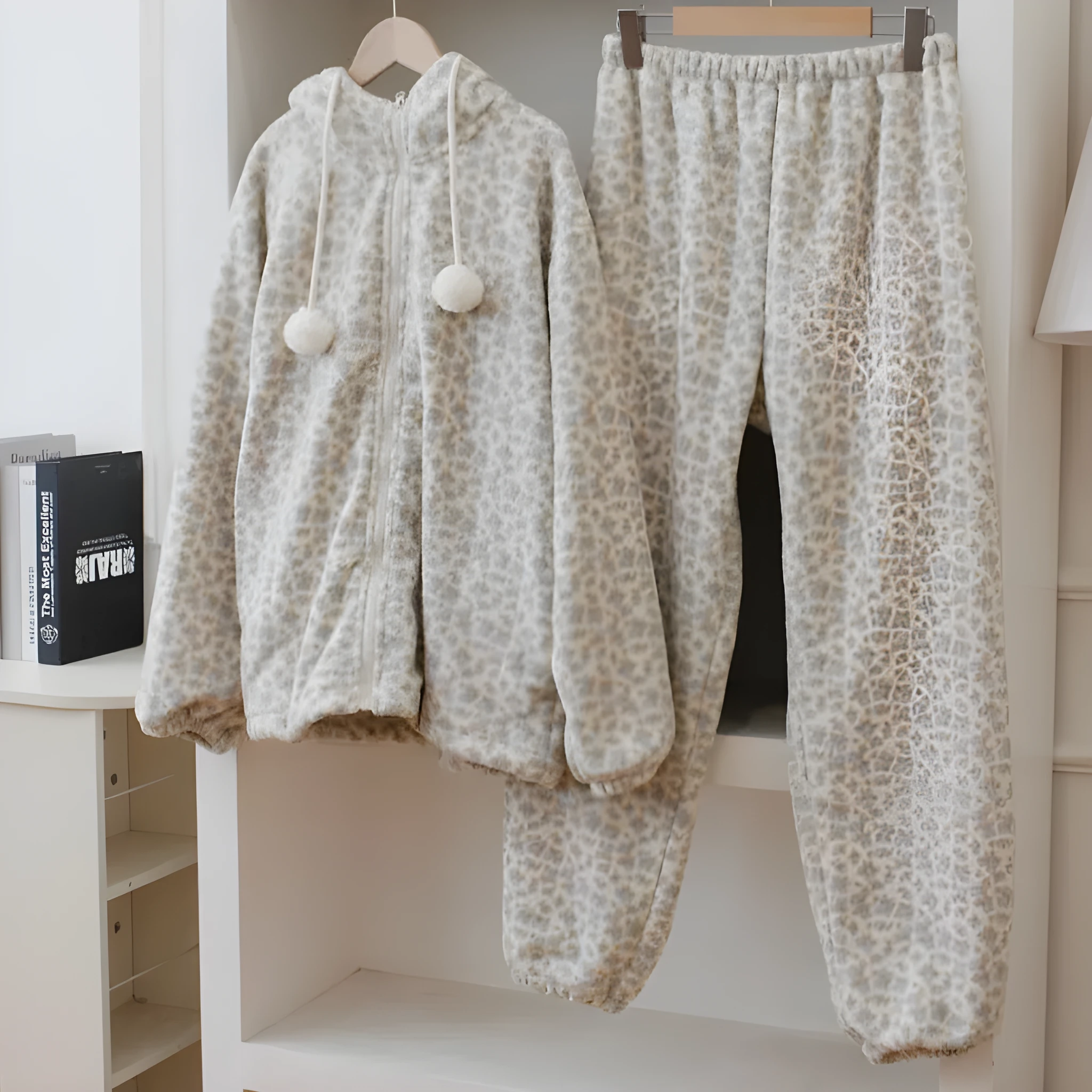 Lace jacquard coral fleece hooded pyjama set for women, winter sleepwear, long sleeves, thickened fabric