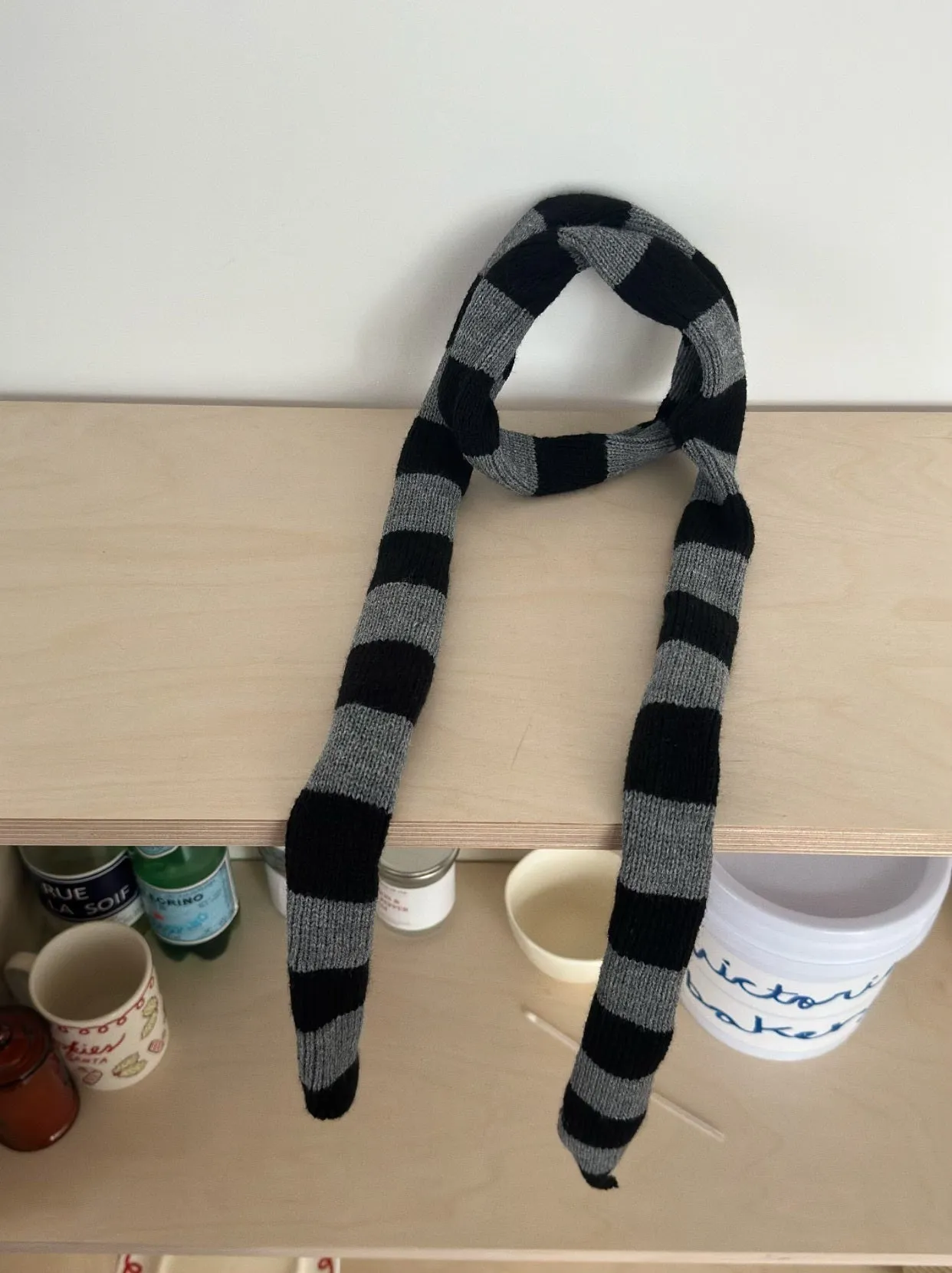 Black and white striped thickened yarn knit scarf for women and men unisex winter wear