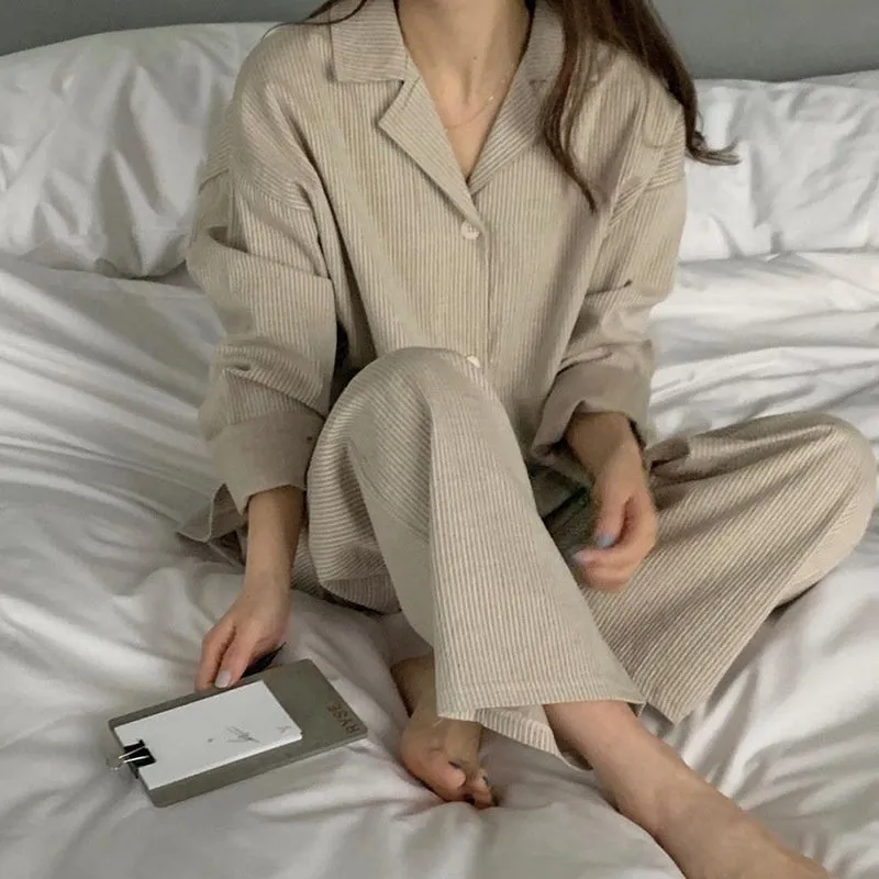 Women's simple stripe long sleeve casual loose home suit set with pants in striped pattern