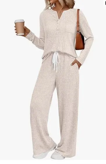 Women's knitted V-neck long coat with striped pattern and matching trousers in apricot colour