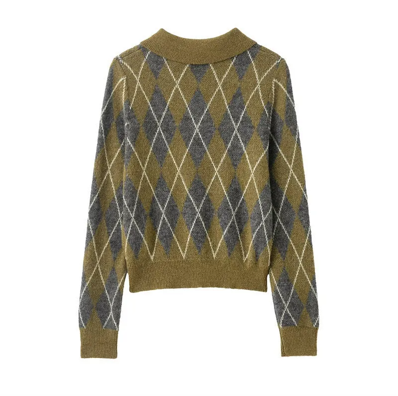 Women's notched lapel long-sleeve buttoned diamond-patterned knitted sweater in colour block design, regular fit