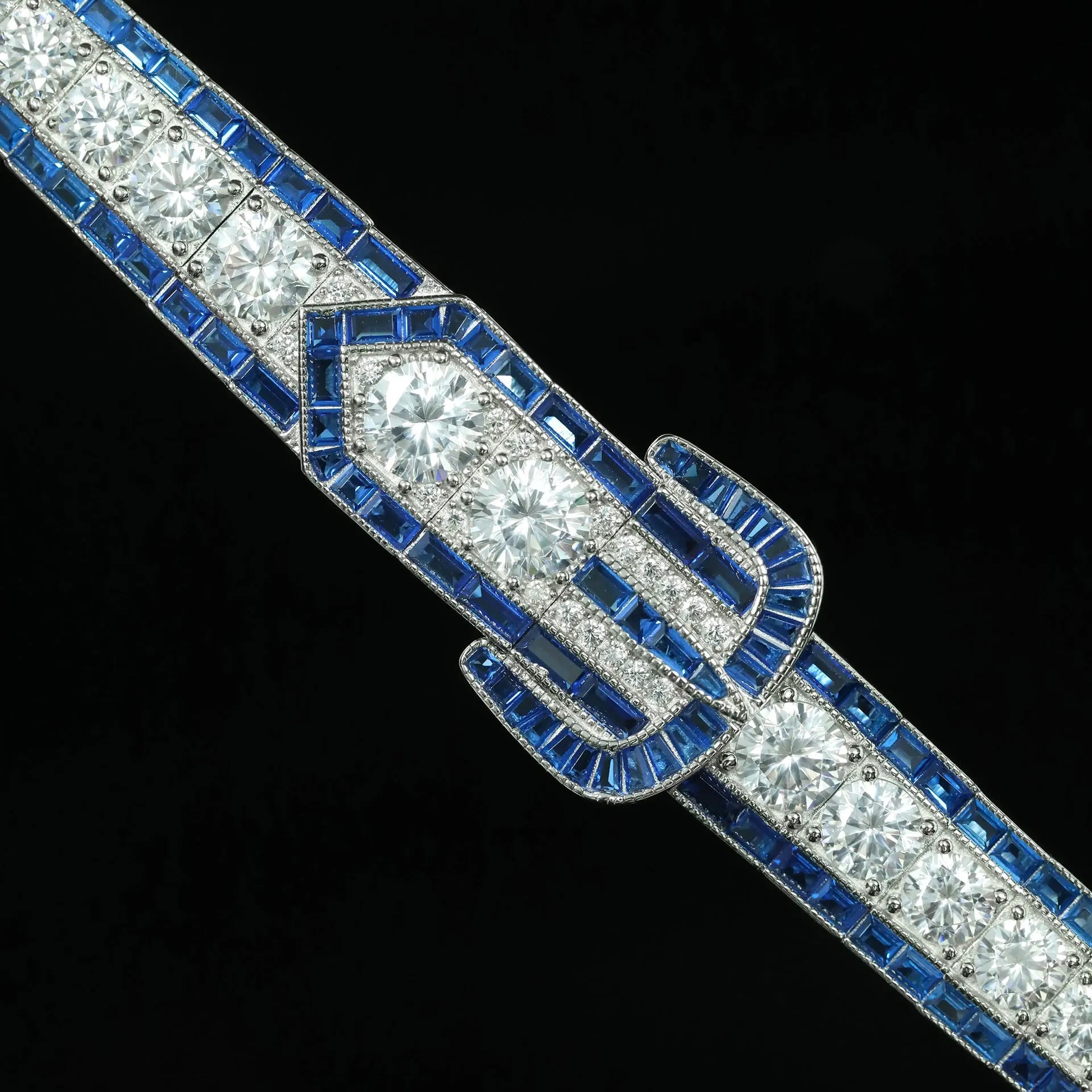 High-carbon drill gold-plated 925 silver bracelet in vivid blue on white background