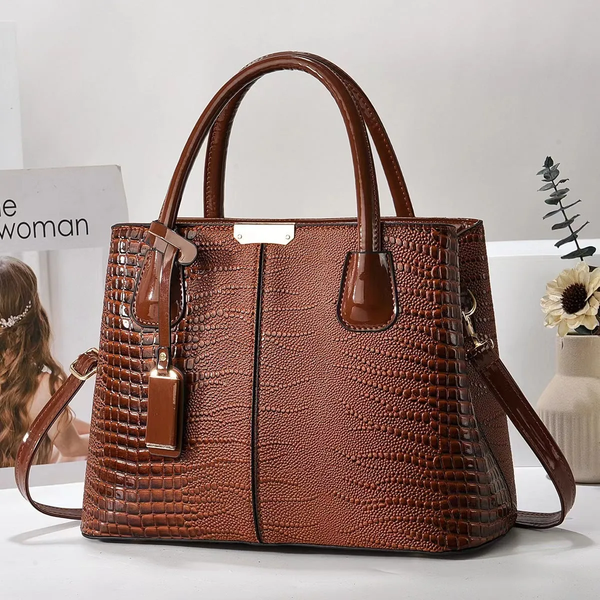 Women's large-capacity soft PU leather handbag in horizontal square shape, available in multiple colours, lightweight 540g