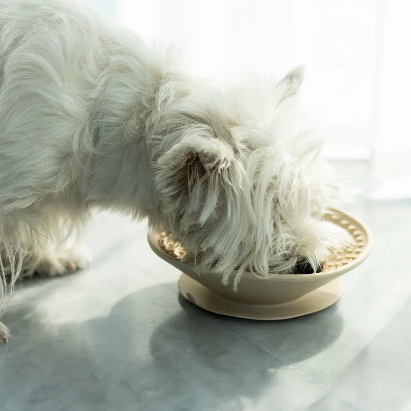 Dog slow feeder bowl silicone three compartment Ding Ding plate 21cm diameter coral red