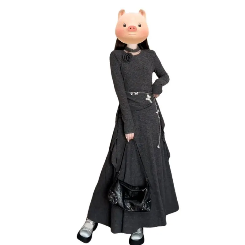 Lady's gray polyester knit long dress set with neck-hanging top and half-length skirt, preppy patchwork style