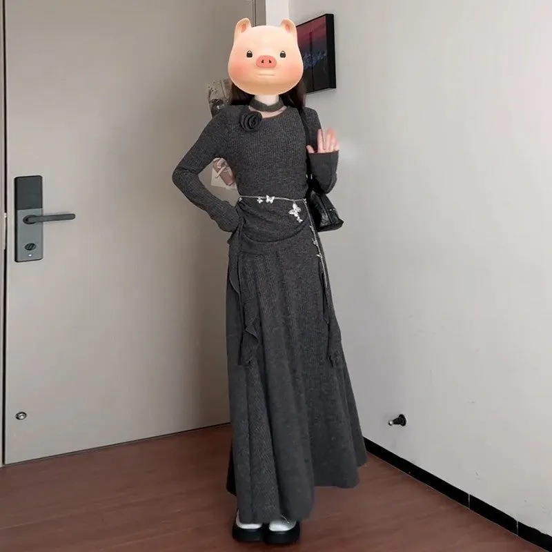 Lady's gray polyester knit long dress set with neck-hanging top and half-length skirt, preppy patchwork style