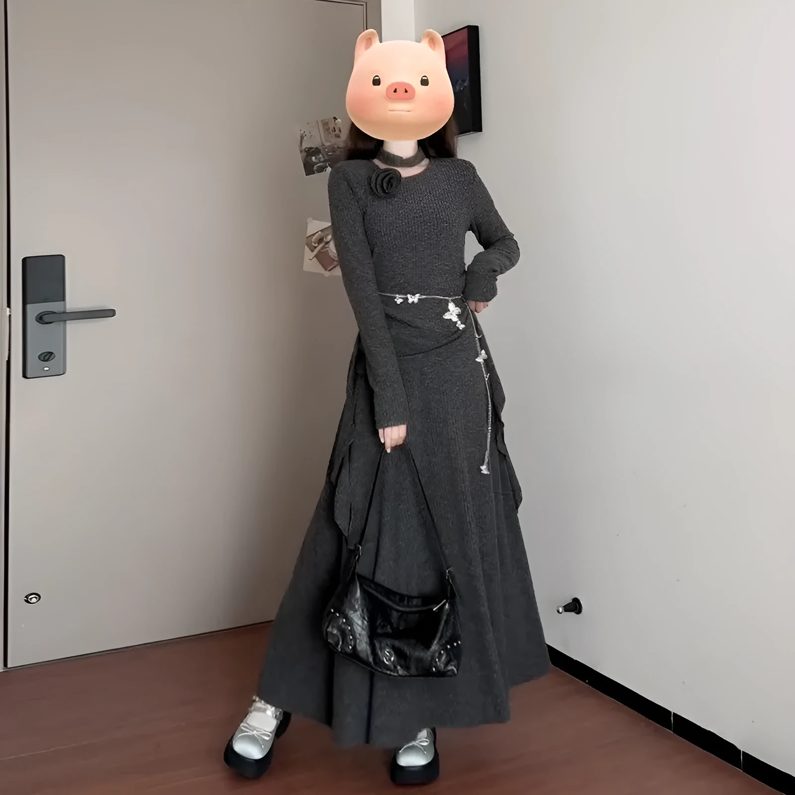 Lady's gray polyester knit long dress set with neck-hanging top and half-length skirt, preppy patchwork style