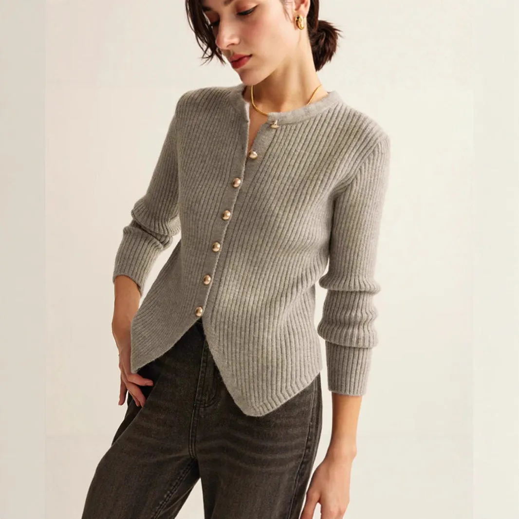 Women's silver yuan collar loose fit cardigan sweater for autumn winter.