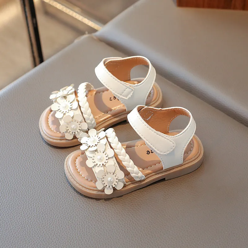 Girls soft bottom sandals with Velcro fastening and artificial leather upper in solid colours