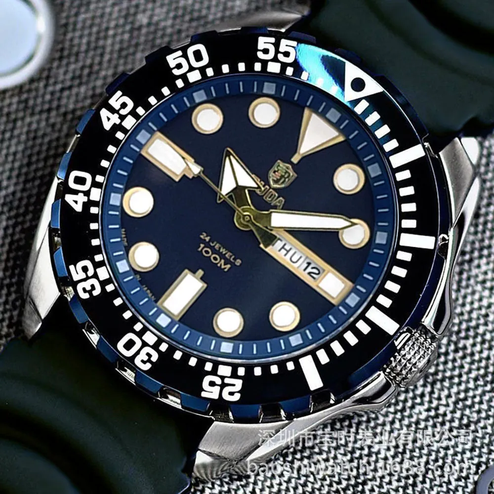 Men's waterproof quartz watch with luminous hands and sports-style case